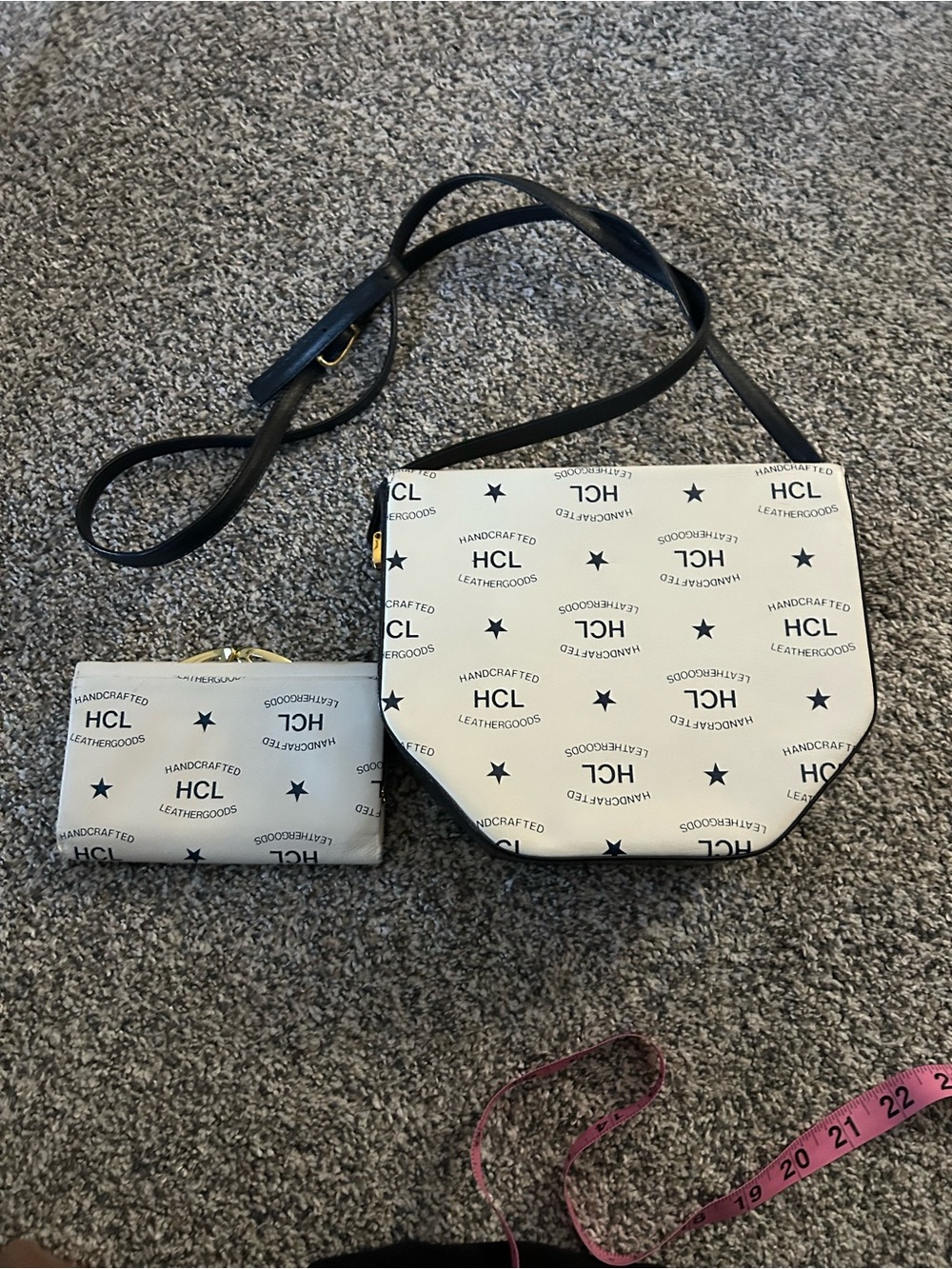 HCL White Crossbody & Matching Wallet - Picture 5 of 12